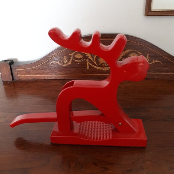 Christmas Reindeer Nutcracker - Red Metal - Picture 2 of 5